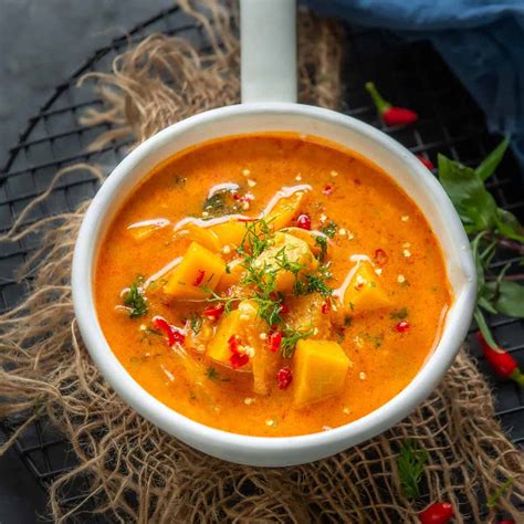 Thai Pumpkin Curry .